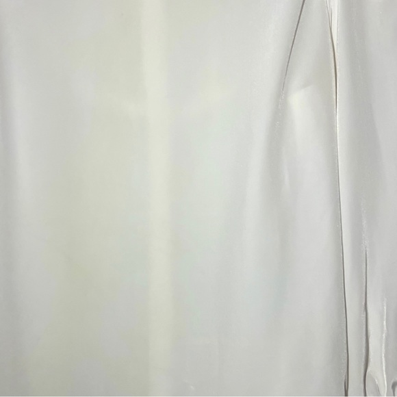 Elegant Women's Vintage Embroidered and Beaded Floral Silk Long Sleeve Blouse - Picture 6 of 8